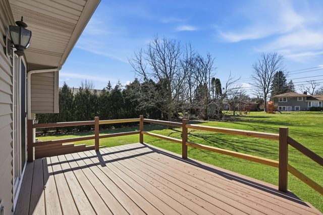 5 Harmel Drive, Valparaiso, IN 46383