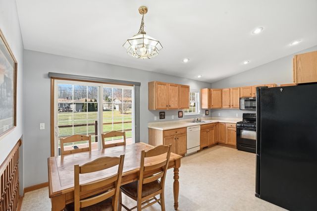 5 Harmel Drive, Valparaiso, IN 46383