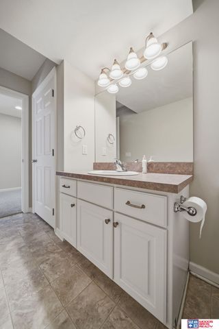 6321 Black Forest Drive, Lincoln, NE 68516