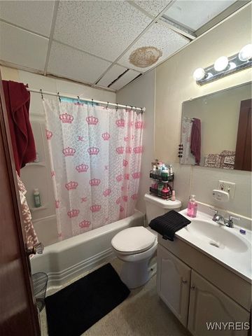 14 Gualbert Avenue, Cheektowaga, NY 14211