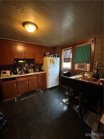 14 Gualbert Avenue, Cheektowaga, NY 14211