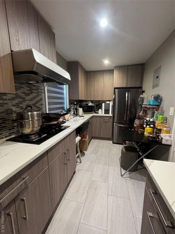 160-24 17th Ave 1, Whitestone, NY 11357