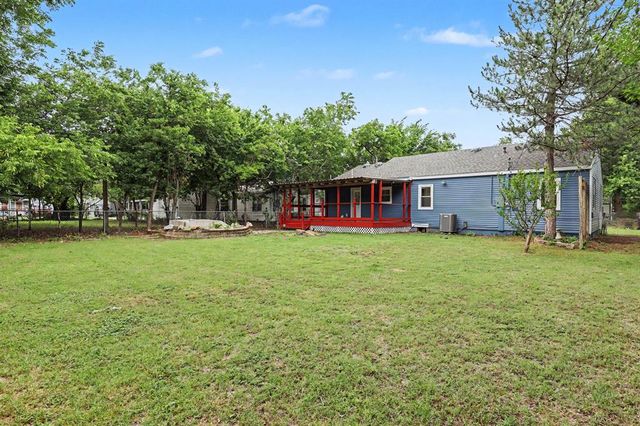 6036 NW 47th Street, Warr Acres, OK 73122