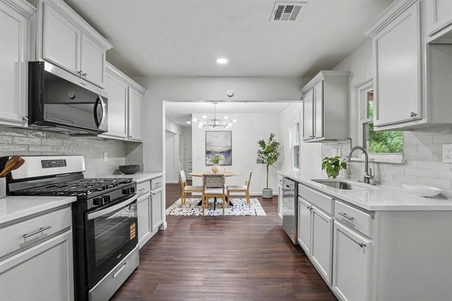 6036 NW 47th Street, Warr Acres, OK 73122