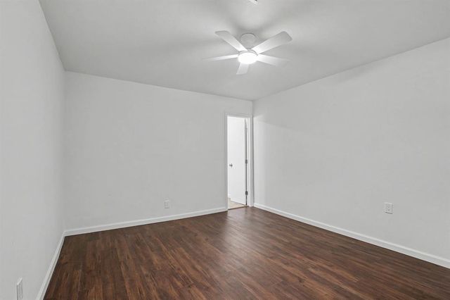 6036 NW 47th Street, Warr Acres, OK 73122