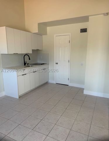 4008 W 10th Ct A, Hialeah, FL 33012