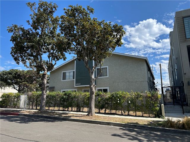 6900 Knowlton Place, Los Angeles, CA 90045