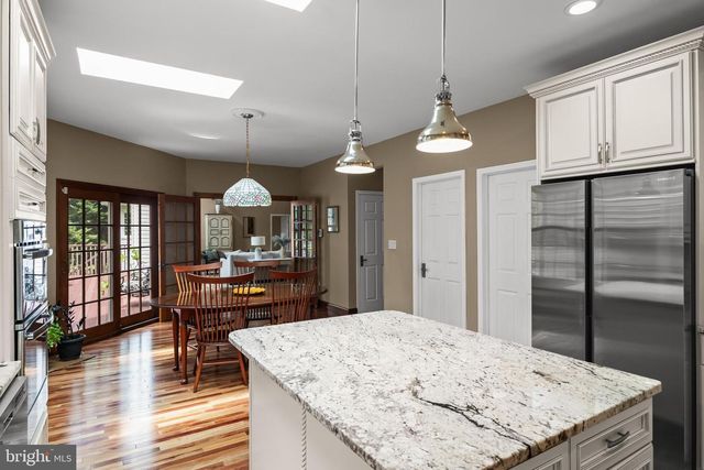 18 COOPER RUN DR, Cherry Hill, NJ 08003