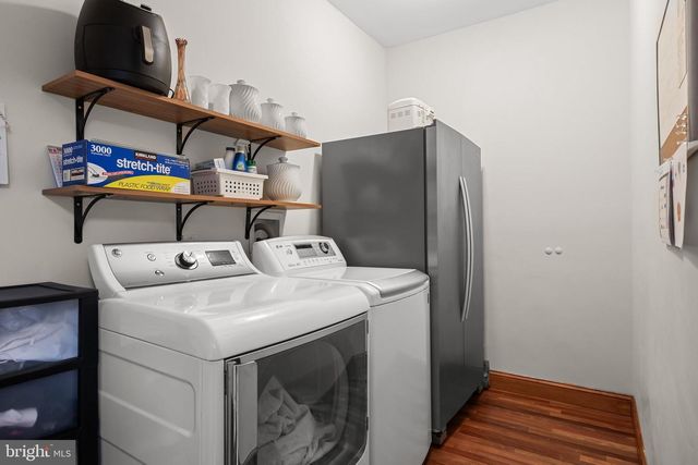 18 COOPER RUN DR, Cherry Hill, NJ 08003