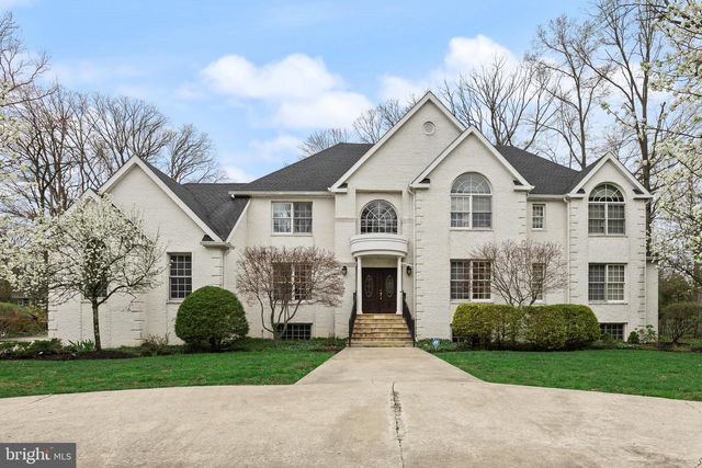 18 COOPER RUN DR, Cherry Hill, NJ 08003