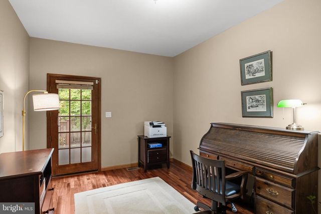 18 COOPER RUN DR, Cherry Hill, NJ 08003