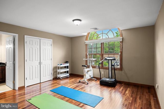 18 COOPER RUN DR, Cherry Hill, NJ 08003