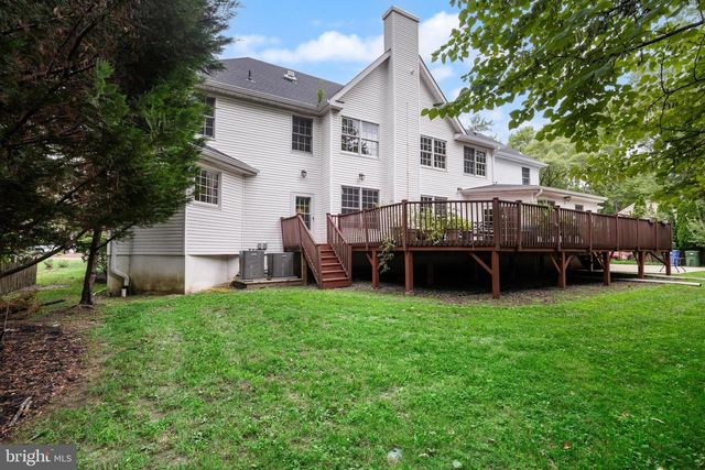 18 COOPER RUN DR, Cherry Hill, NJ 08003