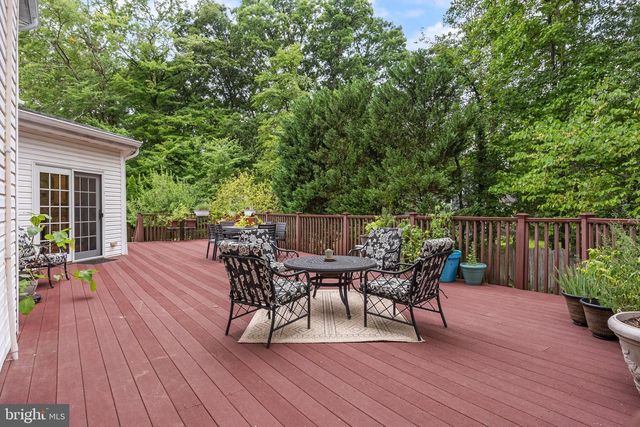 18 COOPER RUN DR, Cherry Hill, NJ 08003