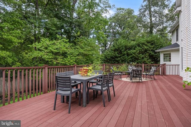 18 COOPER RUN DR, Cherry Hill, NJ 08003