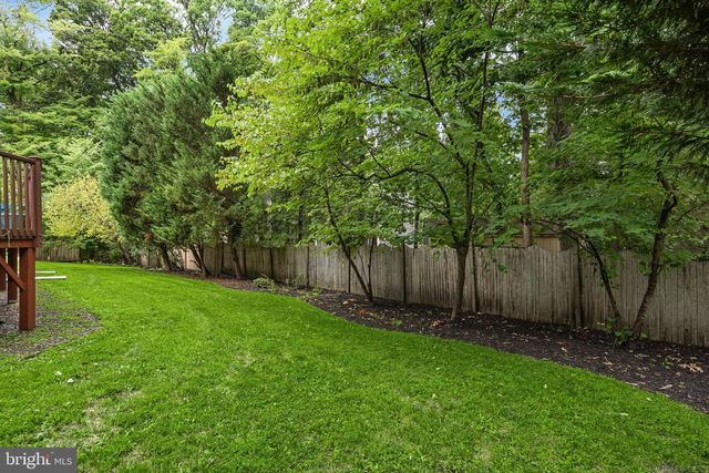 18 COOPER RUN DR, Cherry Hill, NJ 08003
