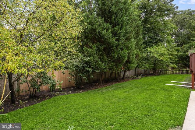 18 COOPER RUN DR, Cherry Hill, NJ 08003
