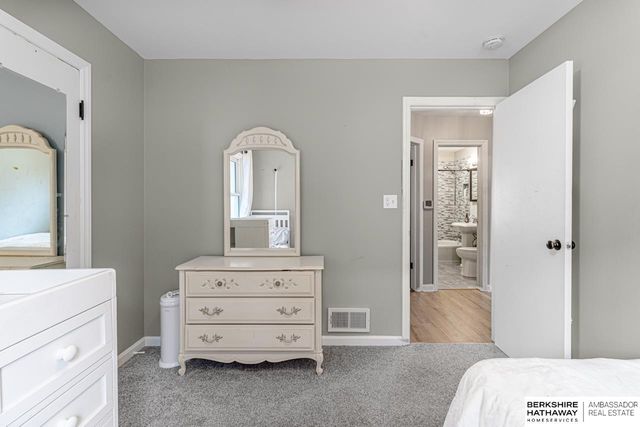 3210 N 205 Street, Elkhorn, NE 68022