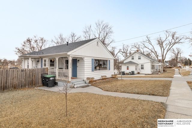 3210 N 205 Street, Elkhorn, NE 68022