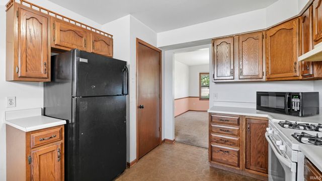 9916 Quachita Court, Fort Wayne, IN 46804