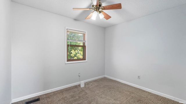 9916 Quachita Court, Fort Wayne, IN 46804