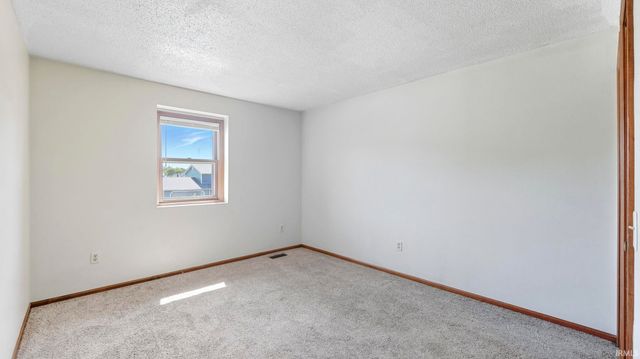 9916 Quachita Court, Fort Wayne, IN 46804