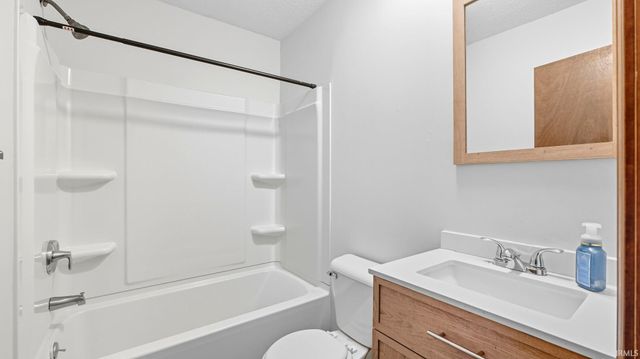 9916 Quachita Court, Fort Wayne, IN 46804