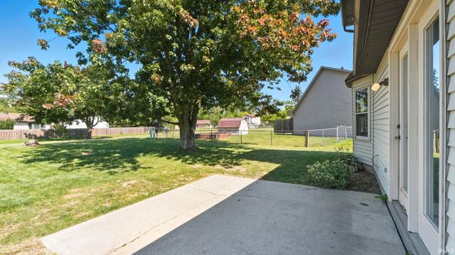 9916 Quachita Court, Fort Wayne, IN 46804