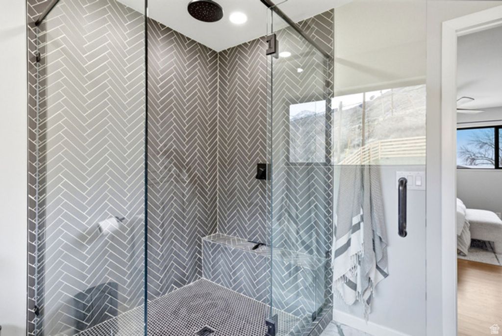 Image 21 of property listing at 3061 S PLATEAU DR, Salt Lake City, UT 84109