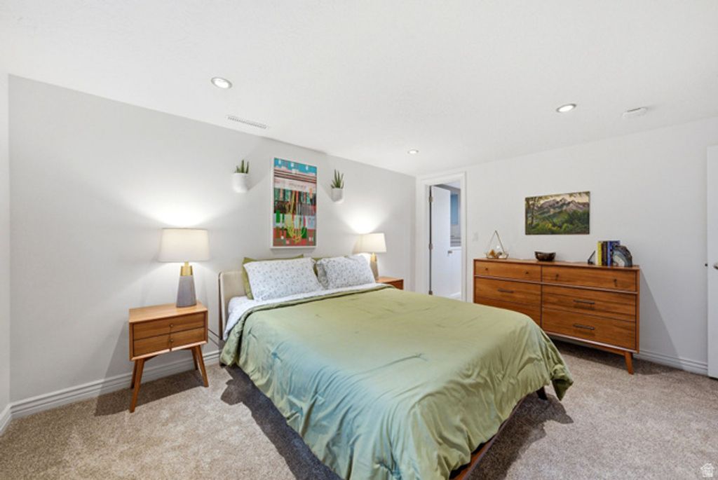 Image 28 of property listing at 3061 S PLATEAU DR, Salt Lake City, UT 84109