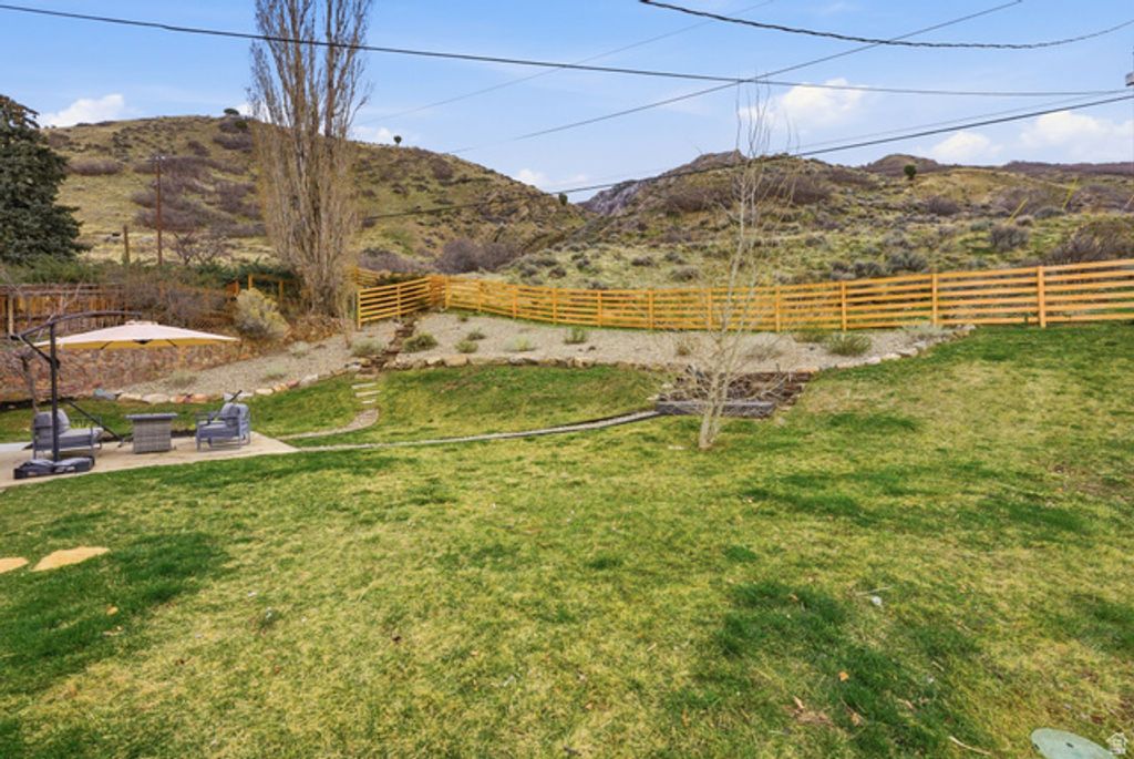 Image 34 of property listing at 3061 S PLATEAU DR, Salt Lake City, UT 84109