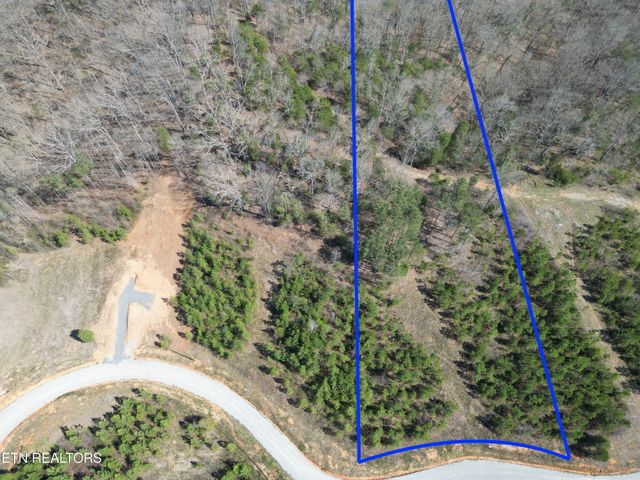 8 Winding Tr, Madisonville, TN 37354