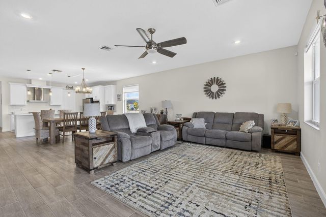 1095 Tangled Orchard Trace, Loxahatchee, FL 33470