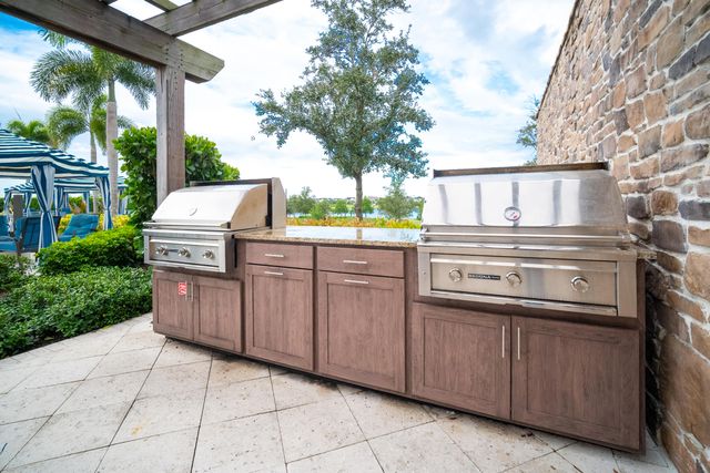 1095 Tangled Orchard Trace, Loxahatchee, FL 33470