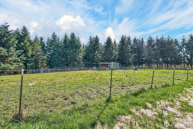 1023 Spirit Lake Hwy, Castle Rock, WA 98611