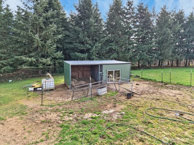 1023 Spirit Lake Hwy, Castle Rock, WA 98611