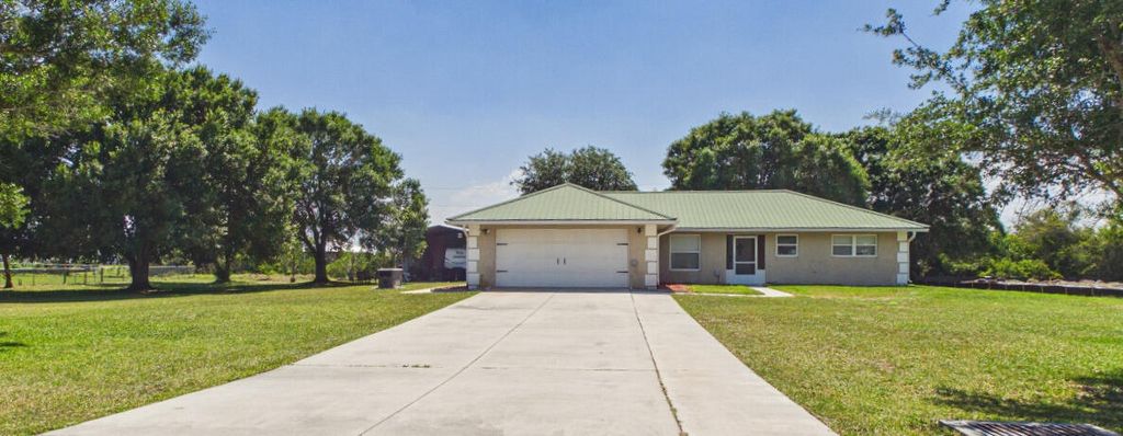 793 SW 85th Avenue, Okeechobee, FL 34974