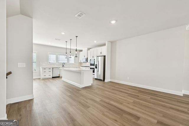 431 Elise Way, Lawrenceville, GA 30045