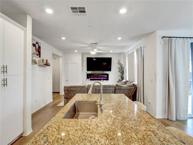 2497 Gunner Ridge, Rialto, CA 92377