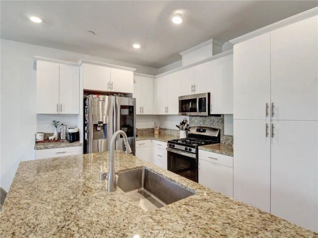 2497 Gunner Ridge, Rialto, CA 92377
