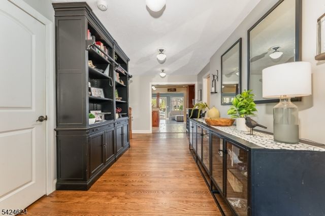 31 River Road, Raritan Twp., NJ 08822