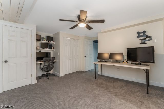 31 River Road, Raritan Twp., NJ 08822