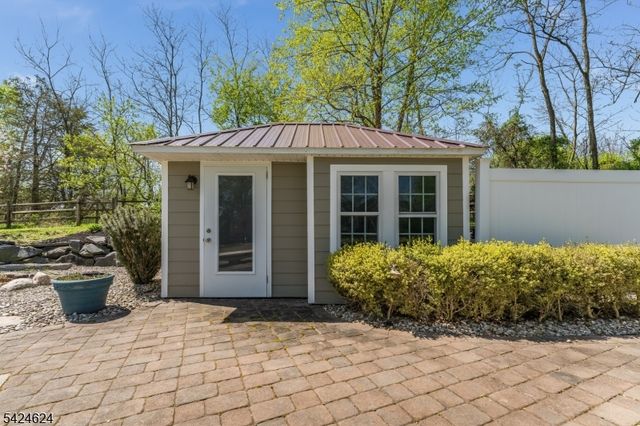 31 River Road, Raritan Twp., NJ 08822