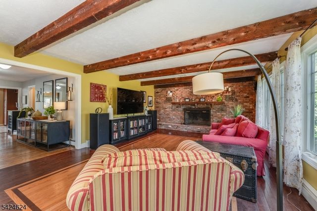 31 River Road, Raritan Twp., NJ 08822