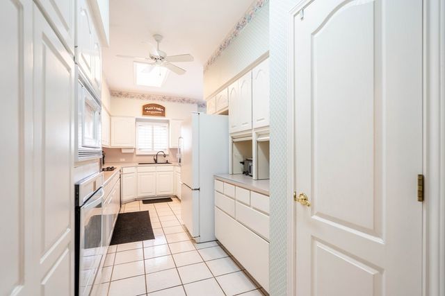 3007 Meadowridge Lane, Odessa, TX 79762