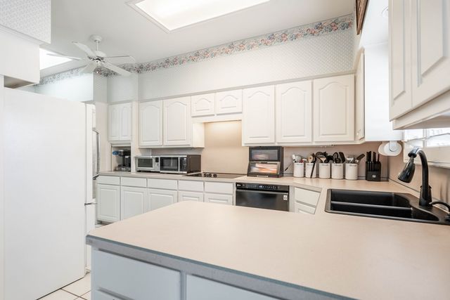 3007 Meadowridge Lane, Odessa, TX 79762