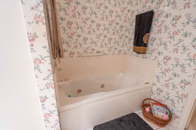 3007 Meadowridge Lane, Odessa, TX 79762