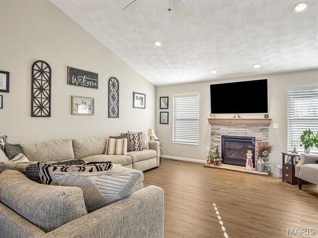 716 Prairie Place, Waterloo, IL 62298