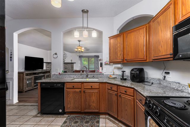 8736 Trinity Vista Trail, Fort Worth, TX 76053