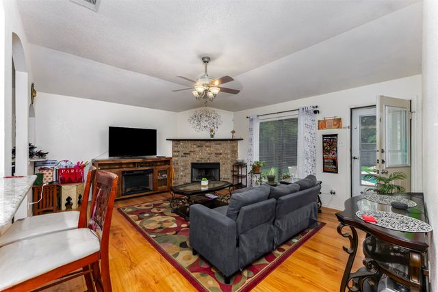 8736 Trinity Vista Trail, Fort Worth, TX 76053